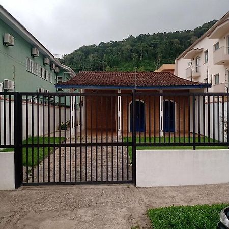 Casa Praia Grande Com Churrasqueira Villa Ubatuba Buitenkant foto